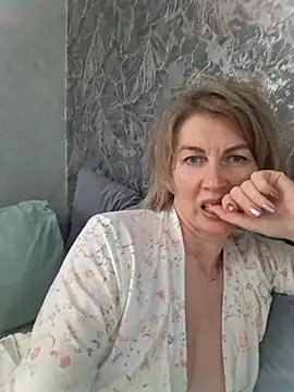 Онлайн чат XXX stellahere8