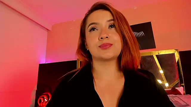 Chloe_Connor Adlı Modelin Canlı XXX Sohbeti