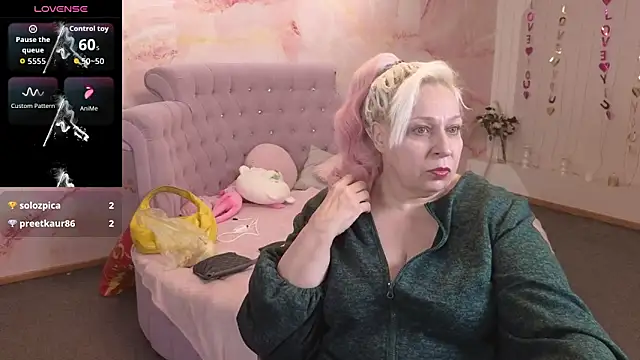 Penelope_PinkyのライブXXXチャット