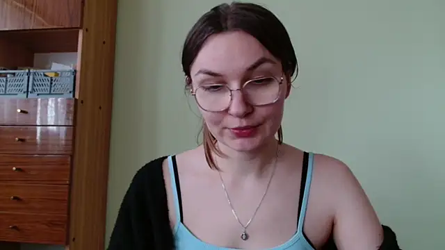 LooveELLYx 即時 XXX 聊天