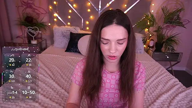 MirielleNymph élő XXX-chatje