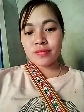 Hani-i élő XXX-chatje