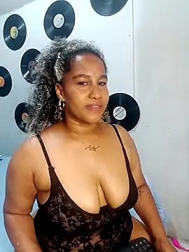 Chat +18 de medusafox_ ao vivo