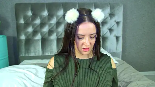 Онлайн чат XXX ElinaBellucci