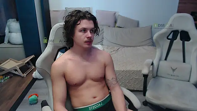 Sunny-Girl1 élő XXX-chatje