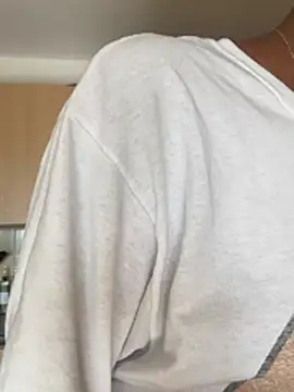 CrystalMai_ Show in webcam