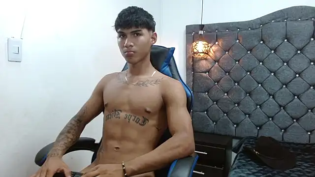 luka_big18's Live XXX Chat