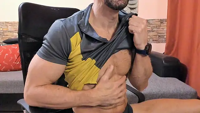 HotHunkTrainer 现场XXX聊天