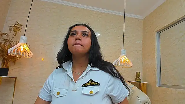 دردشة Lunaa_Abril الجنسية المباشرة