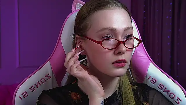 AgataFoxleyのウェブカメラショー