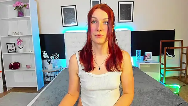 KiraNeeww's Live XXX Chat