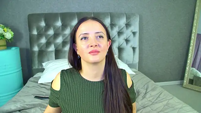 ElinaBellucci – Live XXX-chat