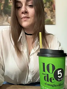 CrazyToriのライブXXXチャット