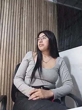 Chat XXX en directo de Valk_submissive