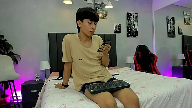 XXX chat uživo modela Raphael_Nyon