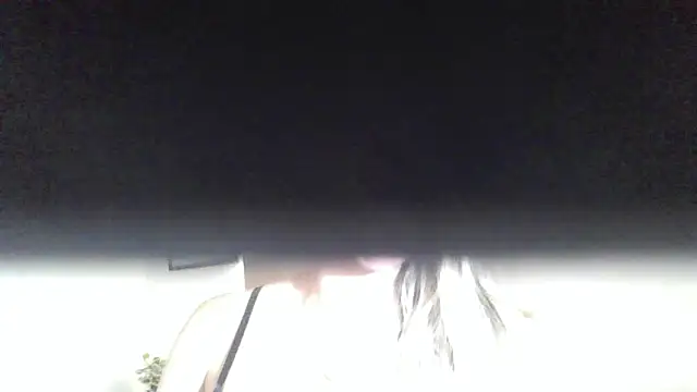 Chat +18 de Angel_Hot_BR ao vivo