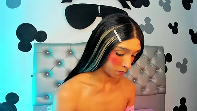 Show de webcam de AdharaSkinny_