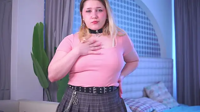 KenaYodis' Live XXX Chat