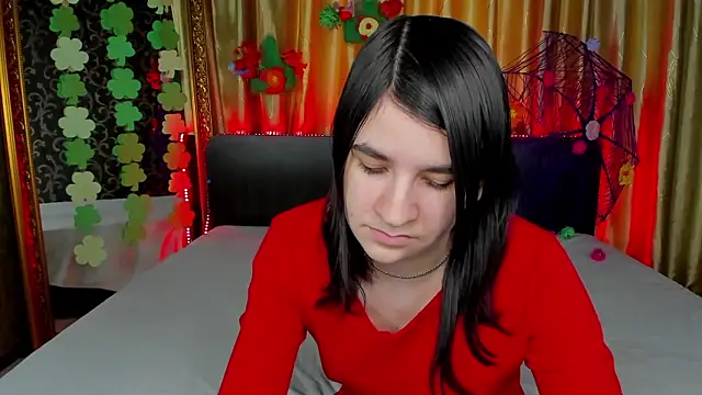 _Polly_Love_ Chat XXX in diretta