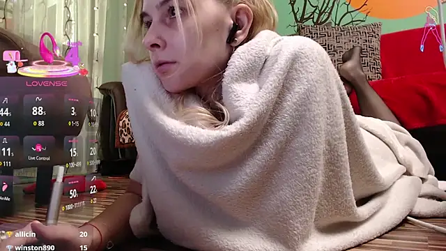 lovingfeetheels' Live XXX Chat