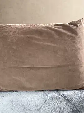 دردشة LaraVoosh الجنسية المباشرة