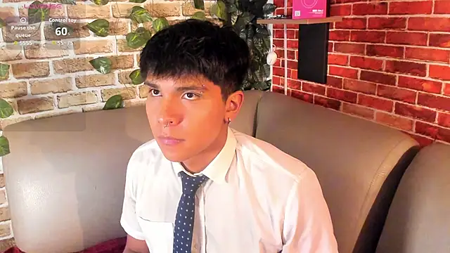 Show de Thiago_Kozak na webcam