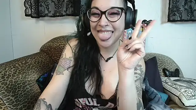 Missy-Dee Adlı Modelin Canlı XXX Sohbeti