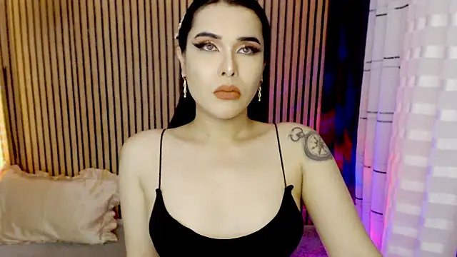 LahLahBelle 在線直播表演