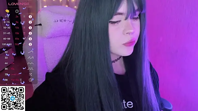 SelenaCute's Live XXX Chat