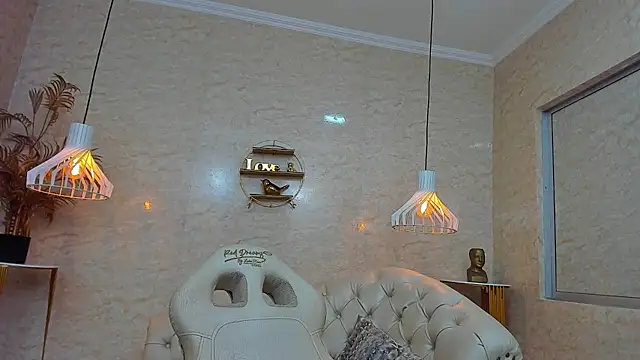 Lunaa_Abril Adlı Modelin Canlı XXX Sohbeti