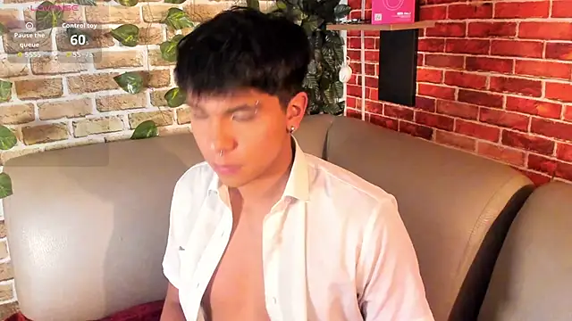 Thiago_KozakのライブXXXチャット