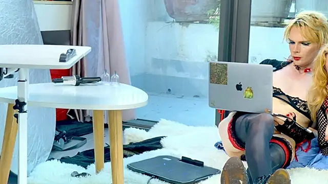 LolaSpaisTS Webcamshow