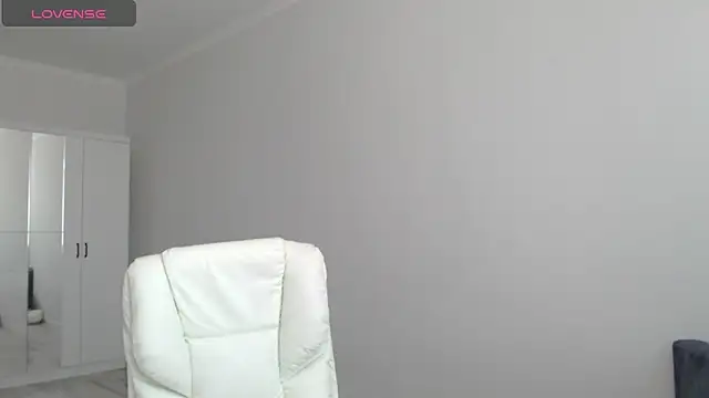 newfrommacau live XXX chat