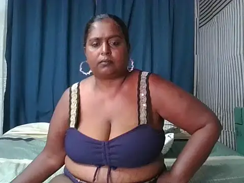 Indianhoney58's Live XXX Chat