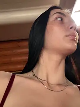 HoTMiA666: онлайн-секс-чат