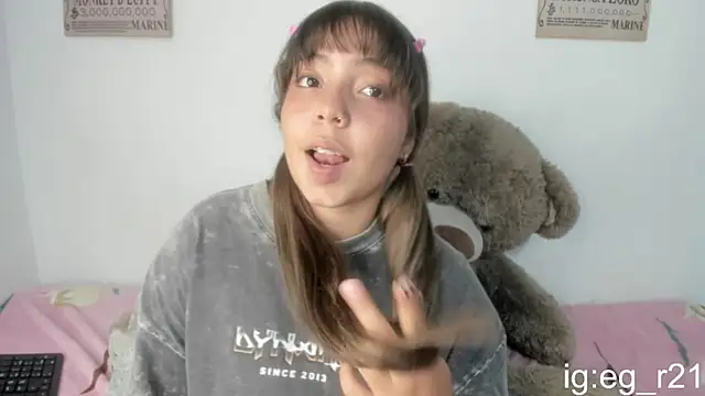 Chat XXX en directo de emma_grays2