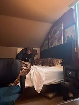 DILFiGuess1 Chat XXX in diretta