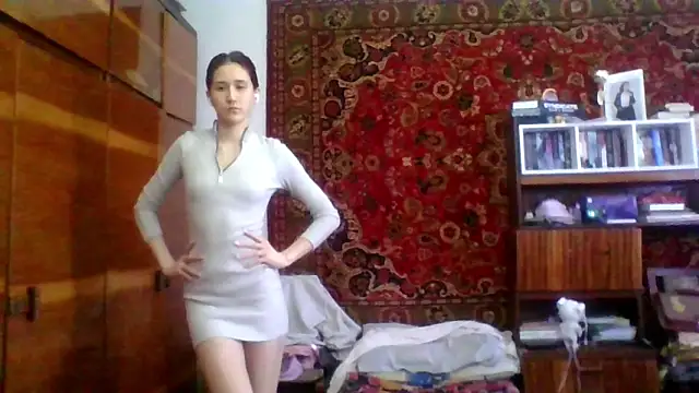 Czat XXX na żywo – NickiKisinger