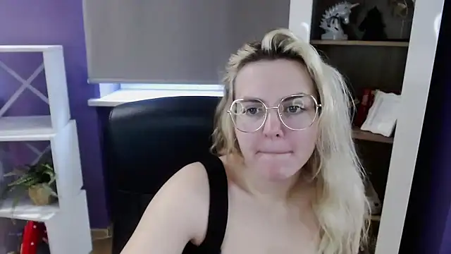 Zoey_Erotic's Live XXX Chat