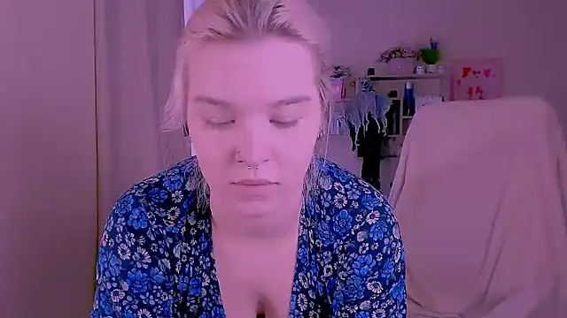 Czat XXX na żywo – Hot_Blonda