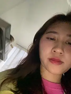 Liliya-77 Show Webcam