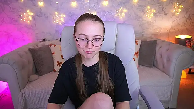 ArrinaWairr Live XXX-Chat