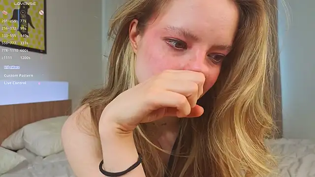 Czat XXX na żywo – TiffinyMergist