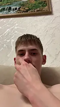 FreeRich Adlı Modelin Canlı XXX Sohbeti