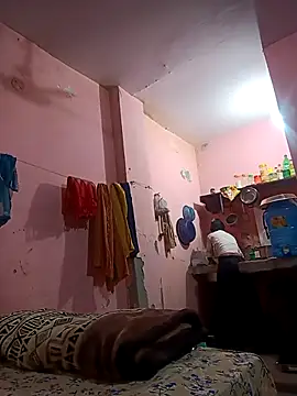 Desipari_777 Adlı Modelin Canlı XXX Sohbeti