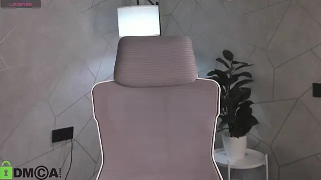 Chat XXX en directo de Alicia_Adammss