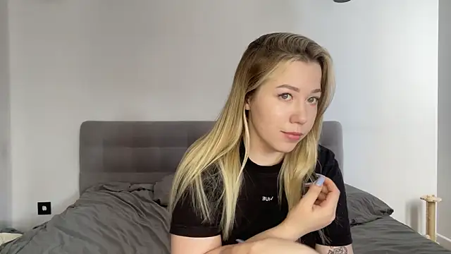 alyrasun Adlı Modelin Canlı XXX Sohbeti