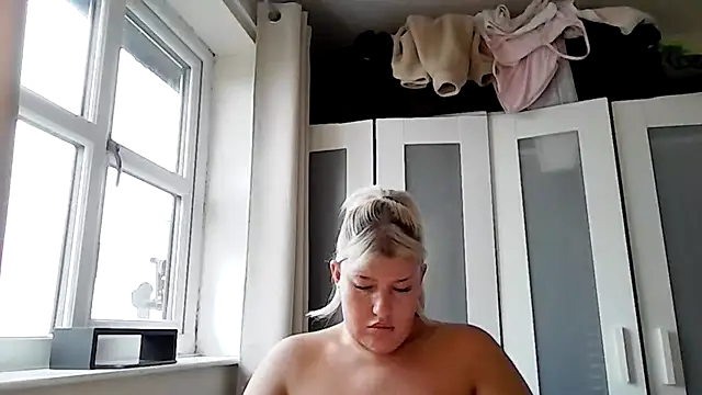 Czat XXX na żywo – Lexi_Laura