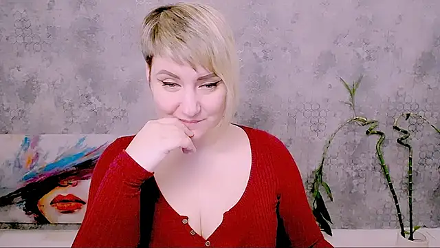 Djullia's Live XXX Chat