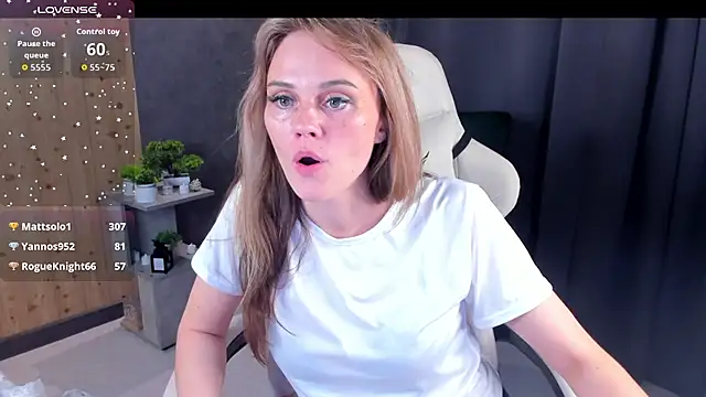 agatha_roose's Live XXX Chat